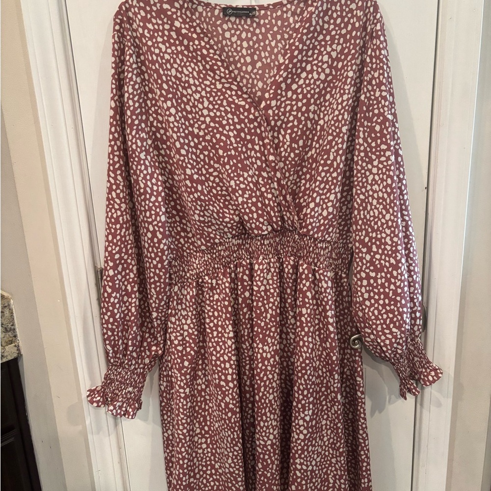 Pretty Garden Smocked Waist Long Sleeve Printed Dress in Mauve